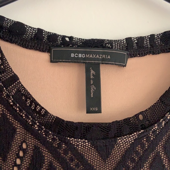 Lace Patterned Long Sleeve Shift Dress - Picture 4 of 5